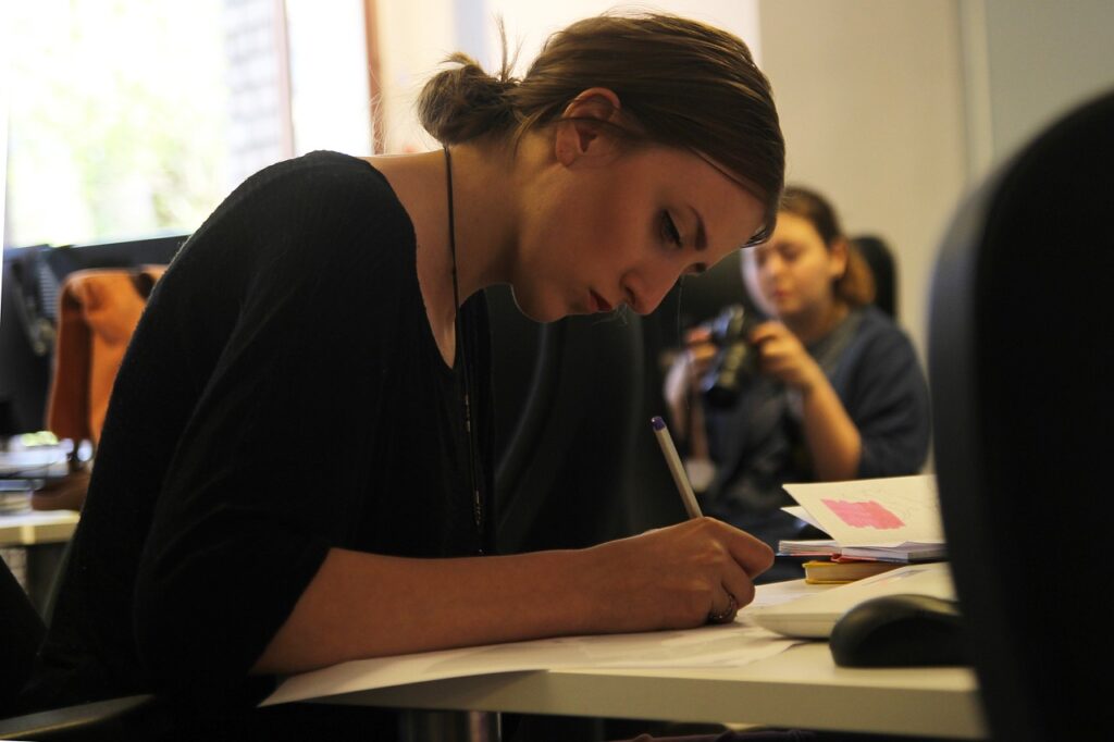 Come Trovare Lavoro Senza Esperienza: Guida Completa per Principianti Come Trovare Lavoro Senza Esperienza: Guida Completa per Principianti