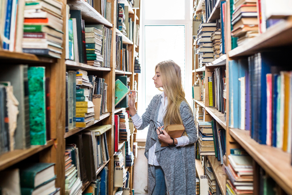 Giunti assume: oltre 120 librai, anche Diploma giunti-assume