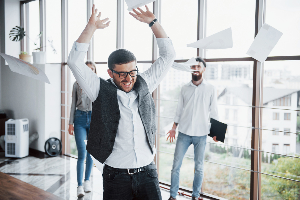 Settimana Corta Lavorativa: Come Funziona in Italia e in altri Paesi settimana-corta-lavorativa